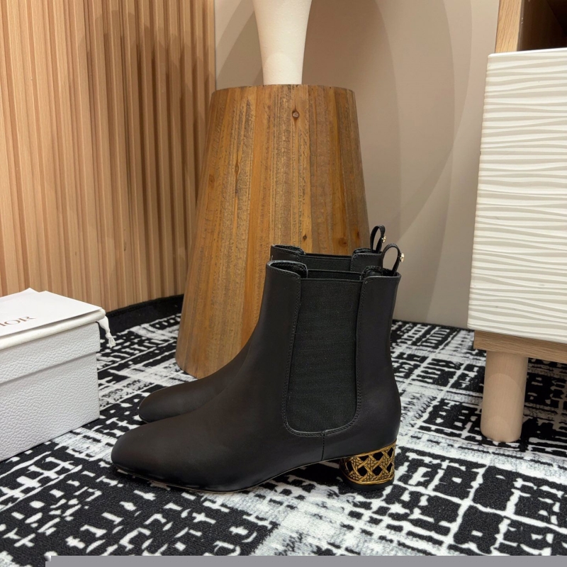 ch**an D*or boots